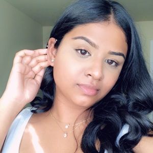 Meet your Posher, Monali